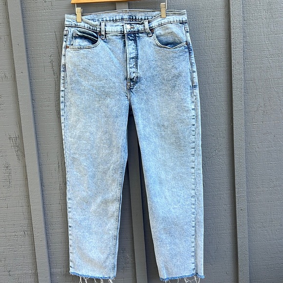 Old Navy Denim - Old Navy Extra High Rise Sky-Hi Straight Jeans